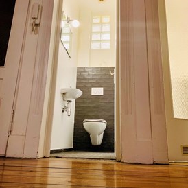 Monteurzimmer: Extra WC - raumstuttgart