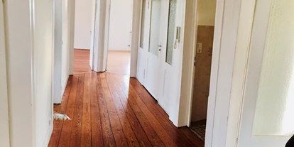 Monteurwohnung - Besigheim - Flur der Monteurunterkunft Stuttgart - raumstuttgart