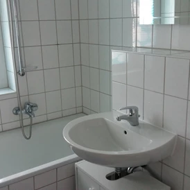 Monteurzimmer: Bad - Wohnung in Radebeul-West verkehrsgünstig gelegen