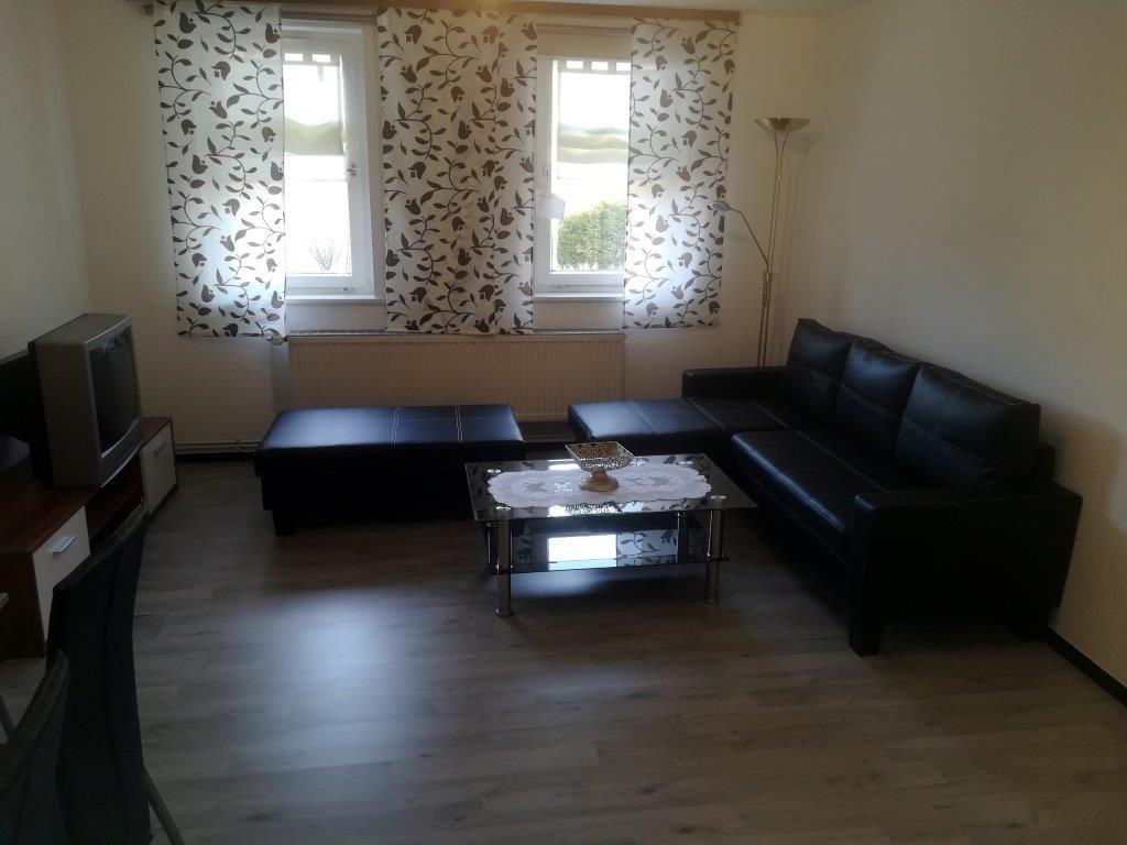 Monteurzimmer: Wohnzimmer mit Essbereich - Altenau