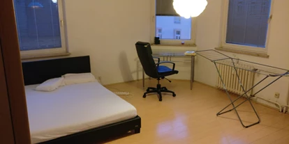 Monteurwohnung - PLZ 90562 (Deutschland) - Möbliertes WG-Zimmer, absolut zentral,  200m zur FAU, 150m zum Bahnhof