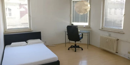 Monteurwohnung - PLZ 90562 (Deutschland) - Möbliertes WG-Zimmer, absolut zentral,  200m zur FAU, 150m zum Bahnhof