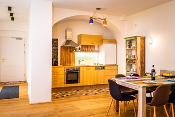Monteurzimmer: Eingang - Küche - Senator-Flats Paulus