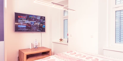 Monteurwohnung - PLZ 2482 (Österreich) - Petrus Schlafzimmer 3 Einzelbetten & Smart-TV Netflix-YouTube
Petrus bedroom 3 lits simples & Smart-TV Netflix-YouTube - Senator-Flats Petrus