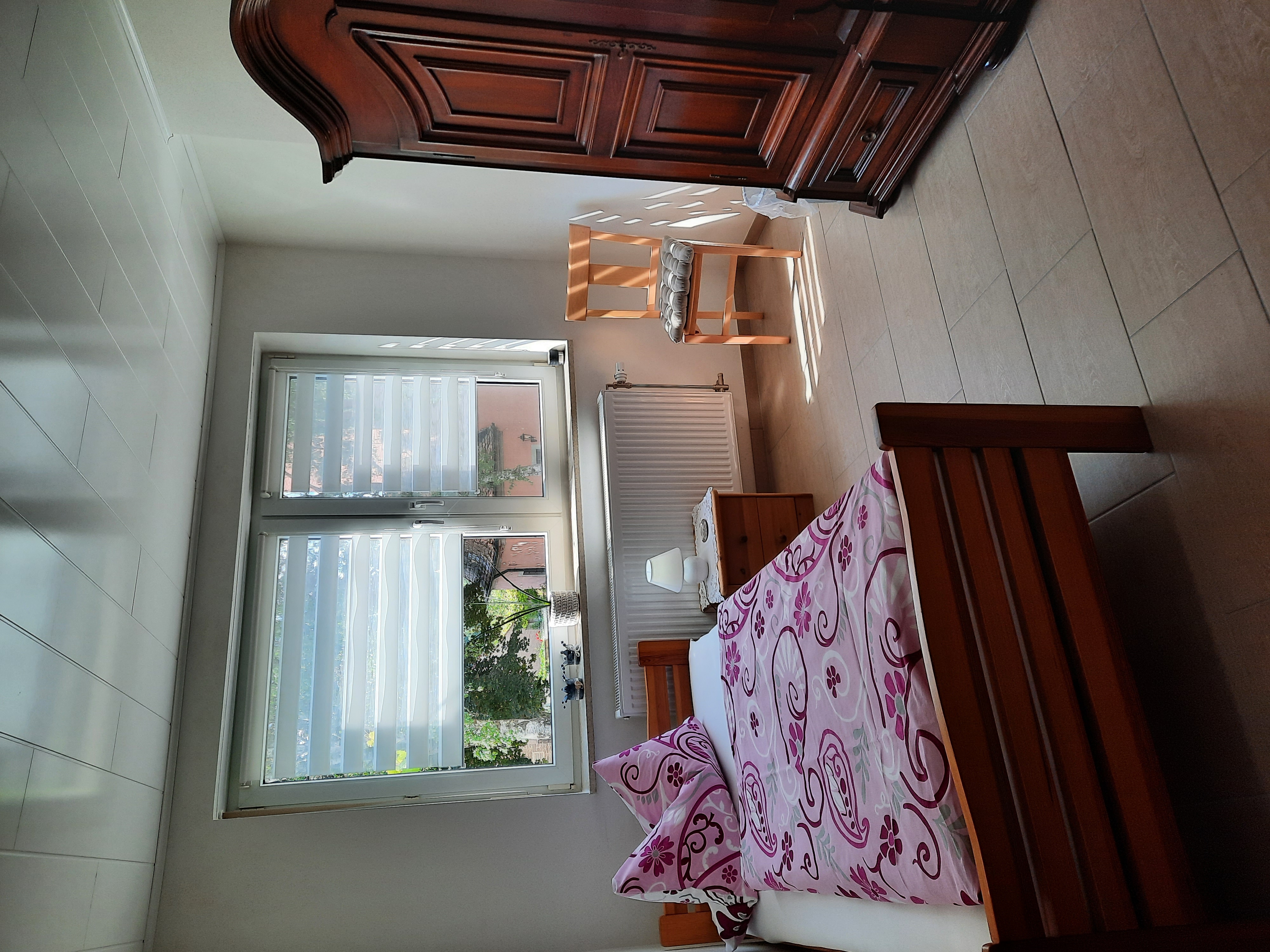 Monteurwohnung - Bettwäsche: Bettwäsche inklusive - Bayern - 2 Schlafzimmer mit je 2 Einzelbetten  - Ferienwohnung Marschall