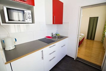 Monteurzimmer: Vollausgestattete Küchen - Apartment Top 5 mit 70 m2