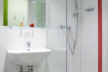 Monteurzimmer: Badezimmer - Apartment Top 5 mit 70 m2