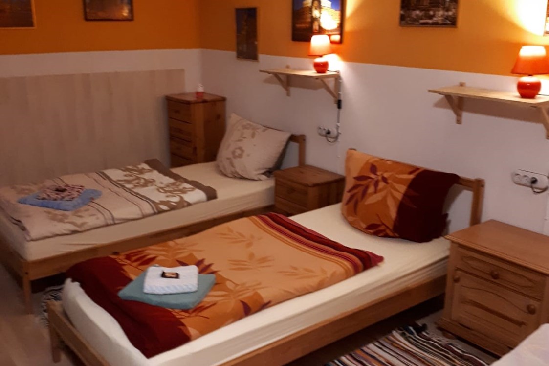 Monteurzimmer: Einzelbetten - Wohnen Bei Bolten Wohnung 1