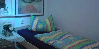 Monteurwohnung - Zimmertyp: Doppelzimmer - Brandenburg Nord - Beispielfoto unserer Einzelbetten variiert je nach Unterkunft! - REXROOMS