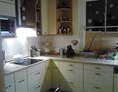 Monteurzimmer: Beispielfoto unserer Küchen variiert je nach Unterkunft! - REXROOMS