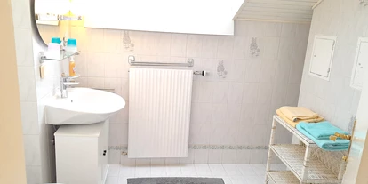 Monteurwohnung - PLZ 2482 (Österreich) - Gästehaus Breitensee: Gästezimmer - Apartments - Studios