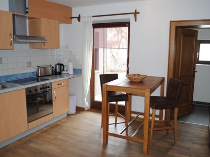 Monteurwohnung - Art der Unterkunft: Apartment - Österreich - Anni, Apartment, ca. 55 qm
Wohnküche, neues Bad mit WC/Dusche, Sitzgruppe für 4 Personen - Gaestehaus Katharina