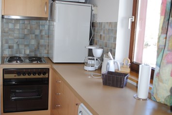 Monteurzimmer: Katharina Apartment, ca. 55 qm für 2 x 2 Personen
Küchenzeile, Nische - Gaestehaus Katharina