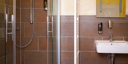 Monteurwohnung - Langelsheim - Badezimmer - Hotel Zum Löwen
