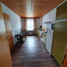Monteurzimmer: Küche in Wohnung 2 - Gästehaus Weißes Lamm