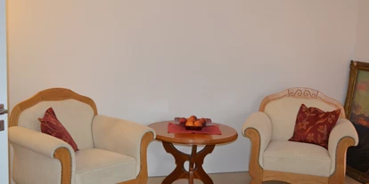 Monteurwohnung - Northeim - Sitzecke  - Sonniges Terrassenzimmer mit Parkplatz und kostenlosem WLAN