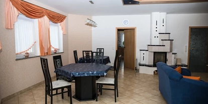 Monteurwohnung - Balkon - Deutschland - Wohn-Esszimmer EG - Zimmervermietung Schmidt/Müller Heusweiler