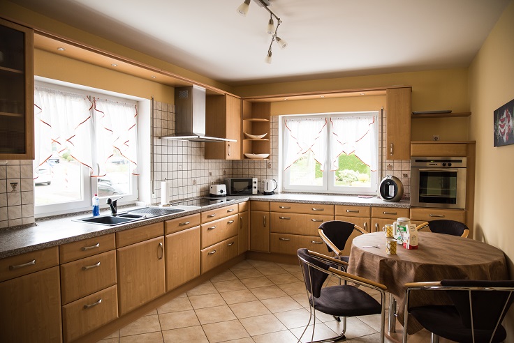 Monteurzimmer: Küche EG - Zimmervermietung Schmidt/Müller Heusweiler