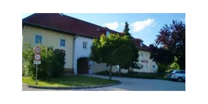 Monteurwohnung - Parkplatz: eigener Parkplatz vorhanden - Österreich - Außenansicht - Monteurzimmer in Ruhelage mit Parkplatz