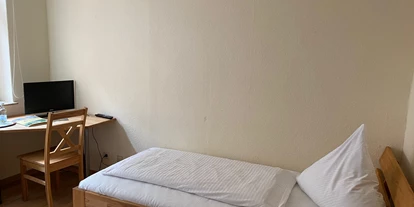 Monteurwohnung - PLZ 42697 (Deutschland) - Hotel Zum Alten Bahnhof