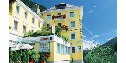 Monteurwohnung - Einzelbetten - Tirol - Haus aussen - Schwarzer Adler Landeck Zentrum