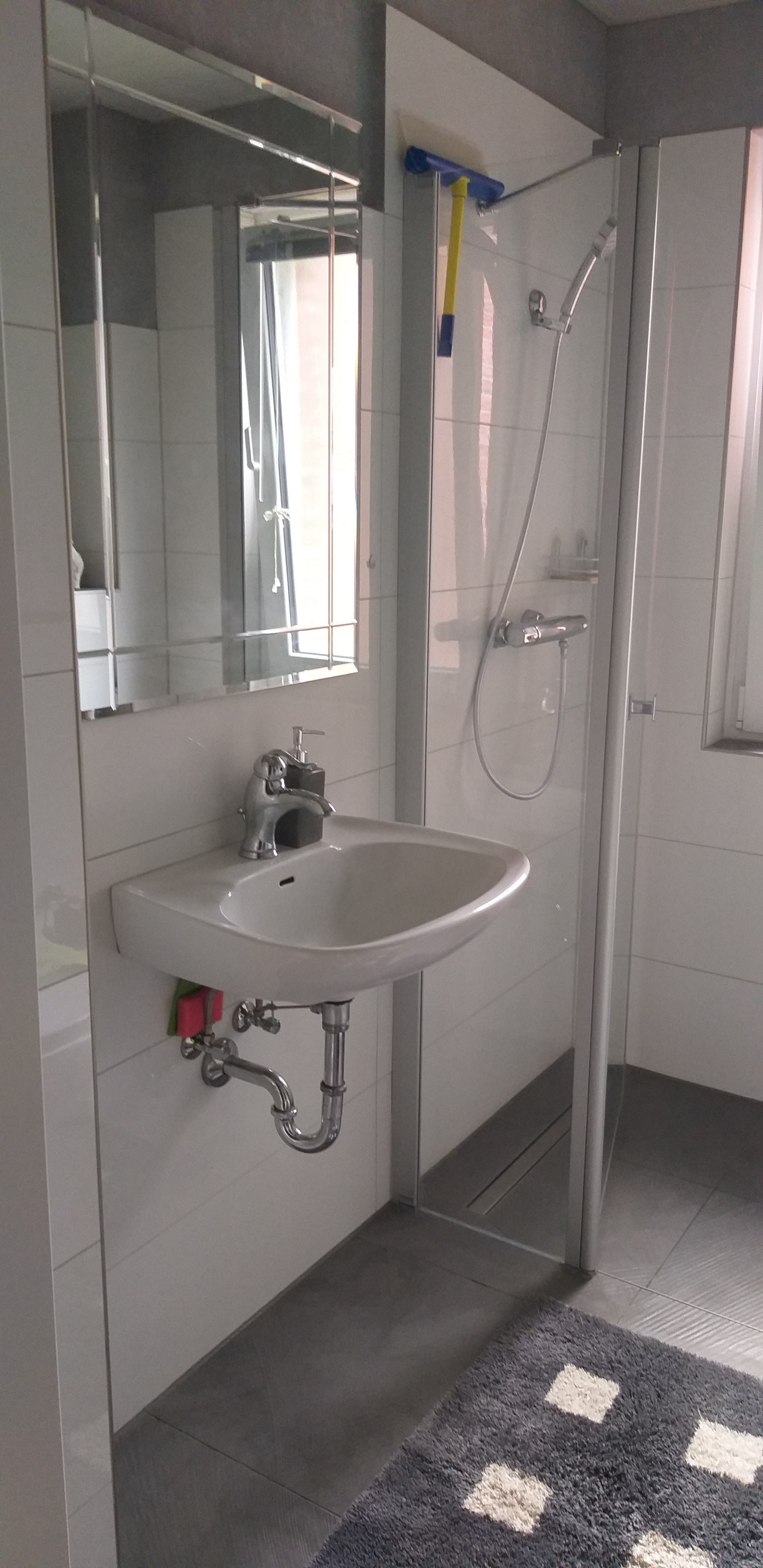 Monteurwohnung - Schwandorf - Badezimmer - Ferienwohnung