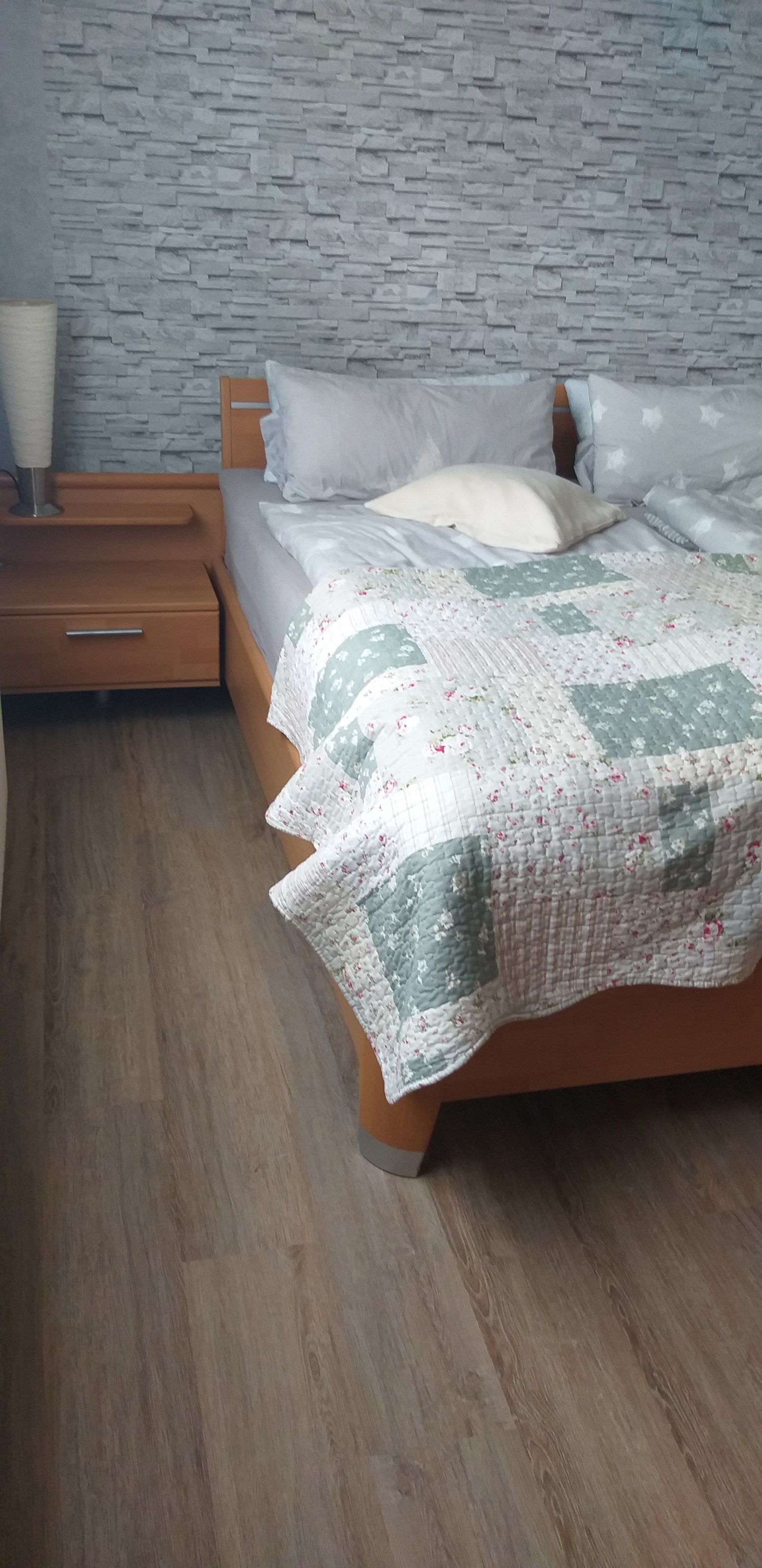 Monteurwohnung - Schwandorf - Schlafzimmer - Ferienwohnung