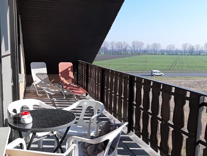 Monteurwohnung - PLZ 69469 (Deutschland) - Terasse im OG, ca. 30qm - Hostel Berger