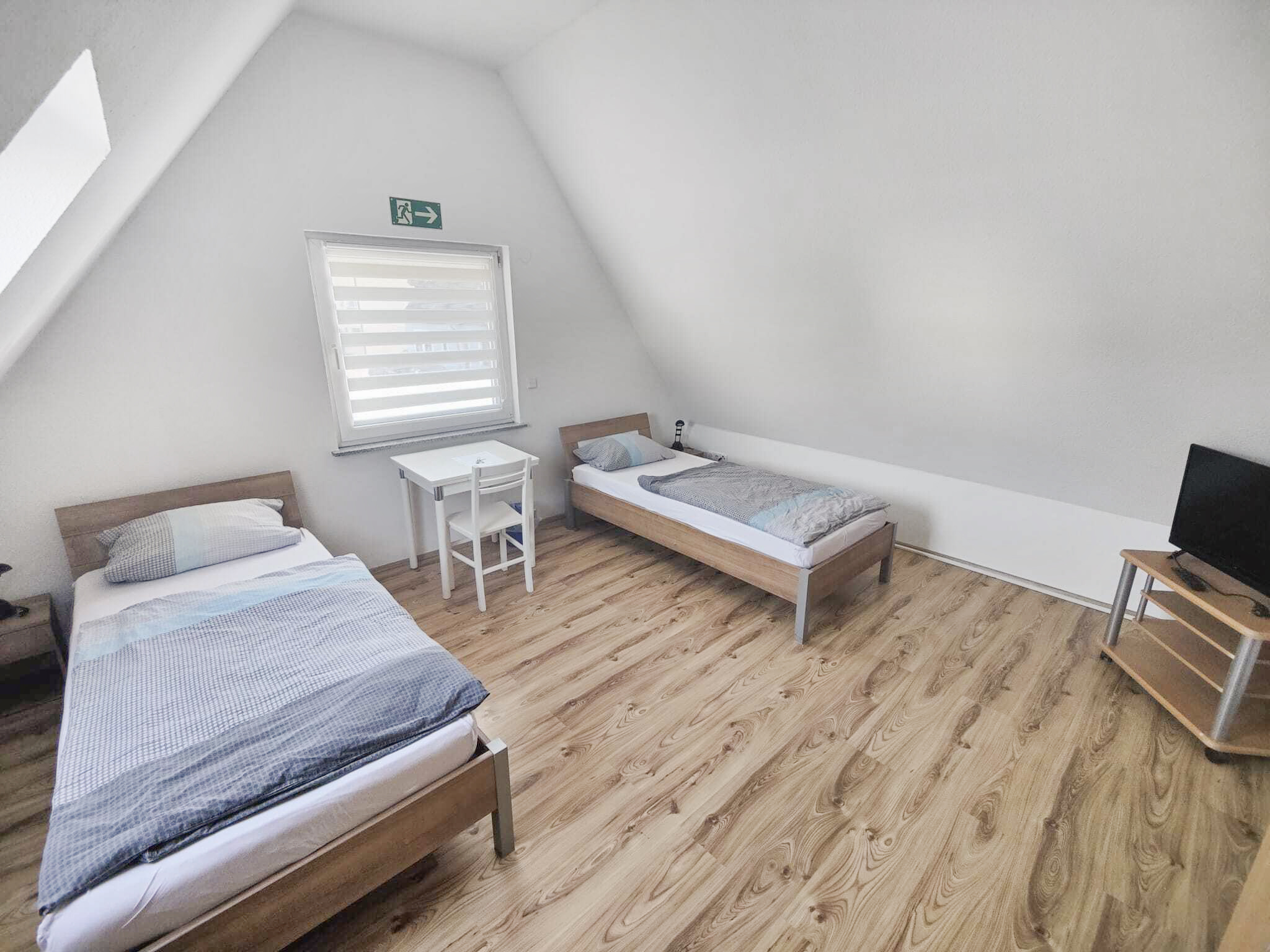 Monteurwohnung - Bettwäsche: Bettwäsche inklusive - Pfalz - Gölz Vermietung Monteurunterkunft Monteurzimmer