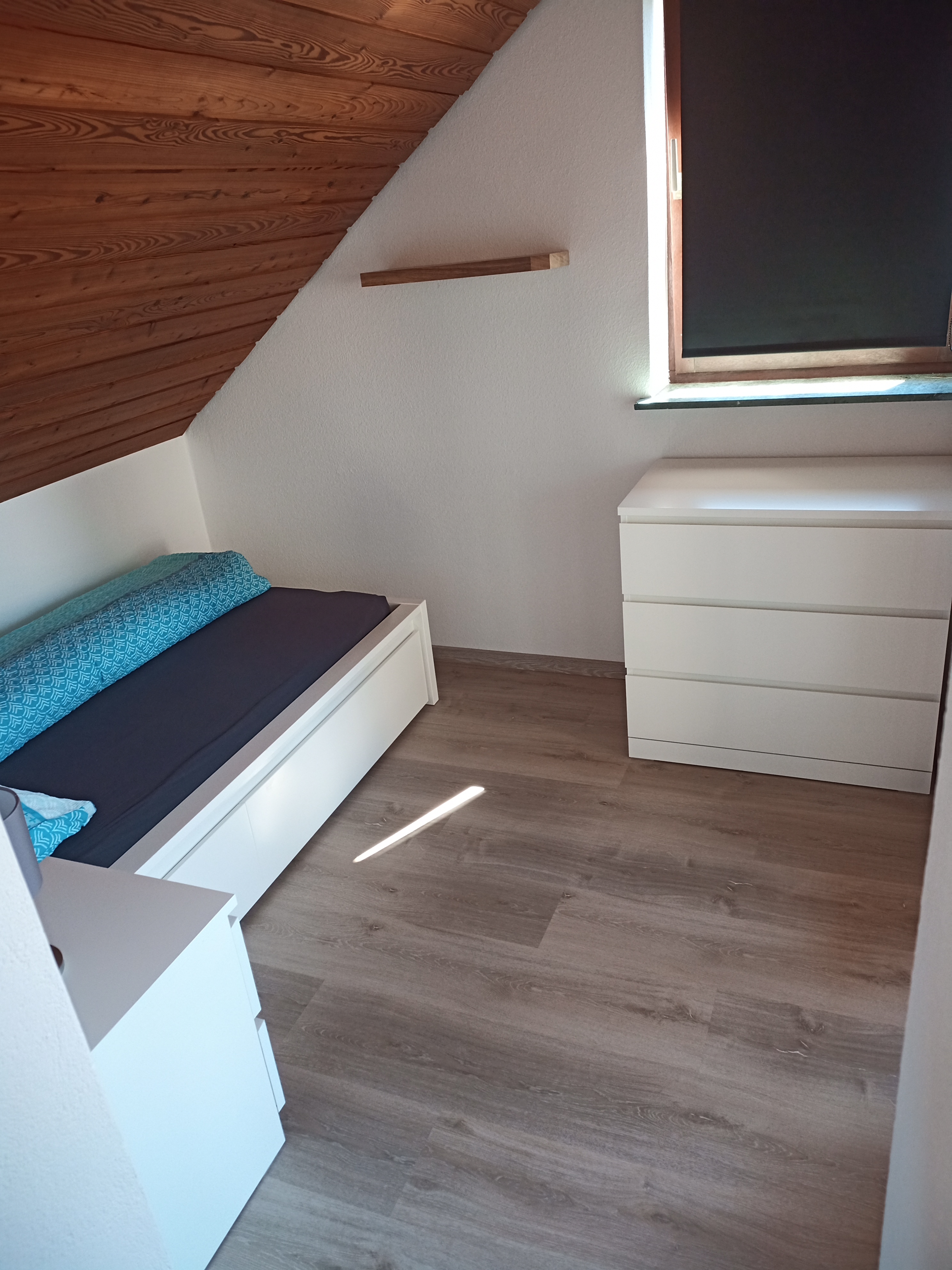 Monteurwohnung - Parkplatz: kostenlose Parkplätze in der Straße - Baden-Württemberg - FeWo Sonnenbühl