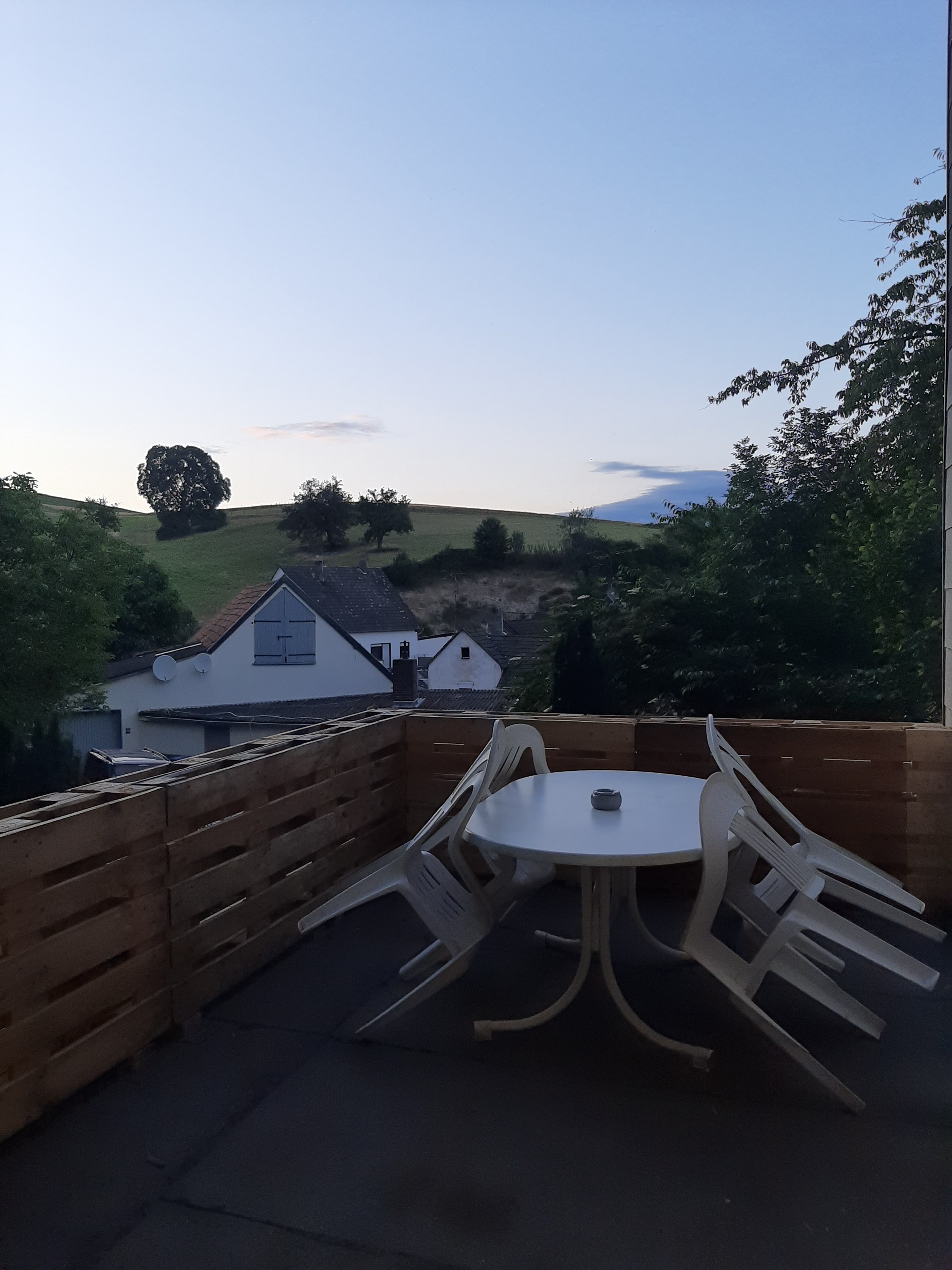 Monteurwohnung - Sinzig - Terrasse - Ferienwohnung/Monteurwohnung auf dem Land 