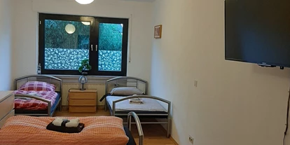 Monteurwohnung - PLZ 53501 (Deutschland) - Schlafraum mit Einzelbetten - Ferienwohnung/Monteurwohnung auf dem Land