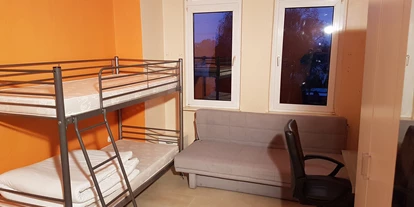 Monteurwohnung - Oberhausen (Oberhausen, Stadt) - Blick von der Tür ins Zimmer - Altendorf