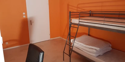 Monteurwohnung - Oberhausen (Oberhausen, Stadt) - Blick vom Fenster Richtung Tür - Altendorf