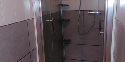 Monteurwohnung - Bettwäsche: Bettwäsche gegen Gebühr - Deutschland - Dusche - Monteurzimmer Gilzem