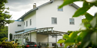 Monteurwohnung - Parkplatz: eigener Parkplatz vorhanden - Österreich - Sehr schöne, geräumige Ferienwohnung in ruhiger Lage. - Haus steinfeld