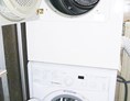 Monteurzimmer: Kostenlose Benutzung unserer Waschmaschine/Trockner im Waschraum möglich. - Landhotel Falkenhof