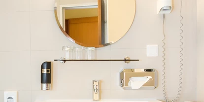 Monteurwohnung - PLZ 2482 (Österreich) - Badezimmer - Just rooms Reinisch