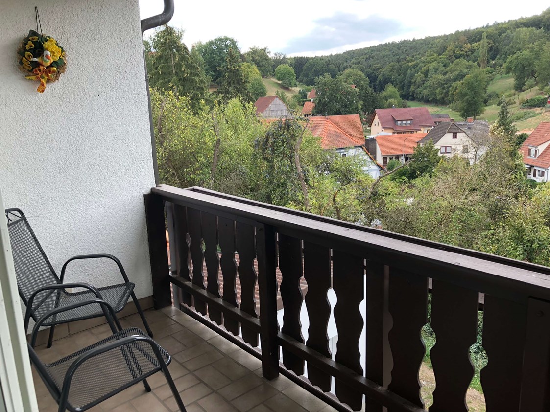 Monteurzimmer: Balkon. - Gästehaus Lützelbach