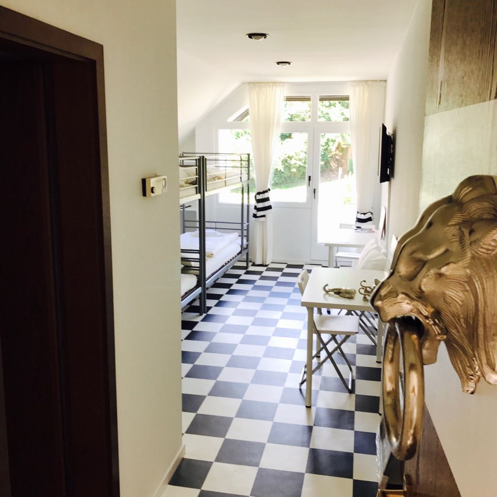 Monteurwohnung - Küche: Küchenmitbenutzung - Köln, Bonn, Eifel ... - FUSS GmbH  Monteurzimmer Vermietung