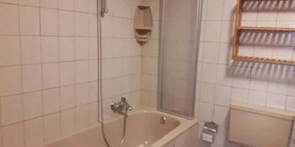 Monteurwohnung - Oberhausen (Oberhausen, Stadt) - Badezimmer - Ferienwohnung Alstaden