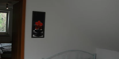 Monteurwohnung - Oberhausen (Oberhausen, Stadt) - Doppelbett 140x200 im Durchgangszimmer oben - Ferienwohnung Alstaden