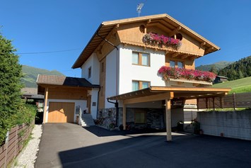 Monteurwohnung: Monteurwohnungen Haus Tyrol