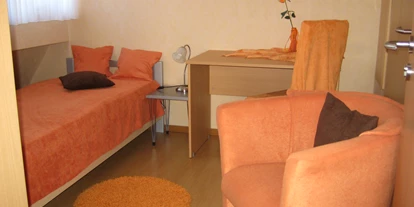 Monteurwohnung - Bettwäsche: Bettwäsche gegen Gebühr - Deutschland - Ferienwohnung "Haus am Waldrand" EG