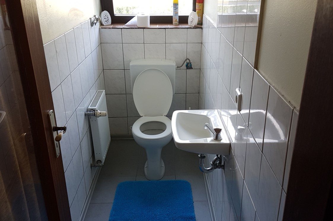 Monteurwohnung: WC - Monteurwohnungen - Haus Elfi