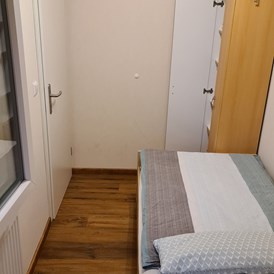 Monteurzimmer: 2er Apartment sparates Schlafzimmer - Seit 2016, 2Apartments und 2Monteurwohnungen Alleinnutzung