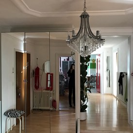 Monteurzimmer: Eingangsbereich kasten ist zur alleinigen Benutzung - Nino egli