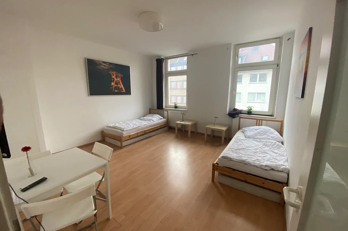 Monteurzimmer: Schlafzimmer II - S202 Apartments
