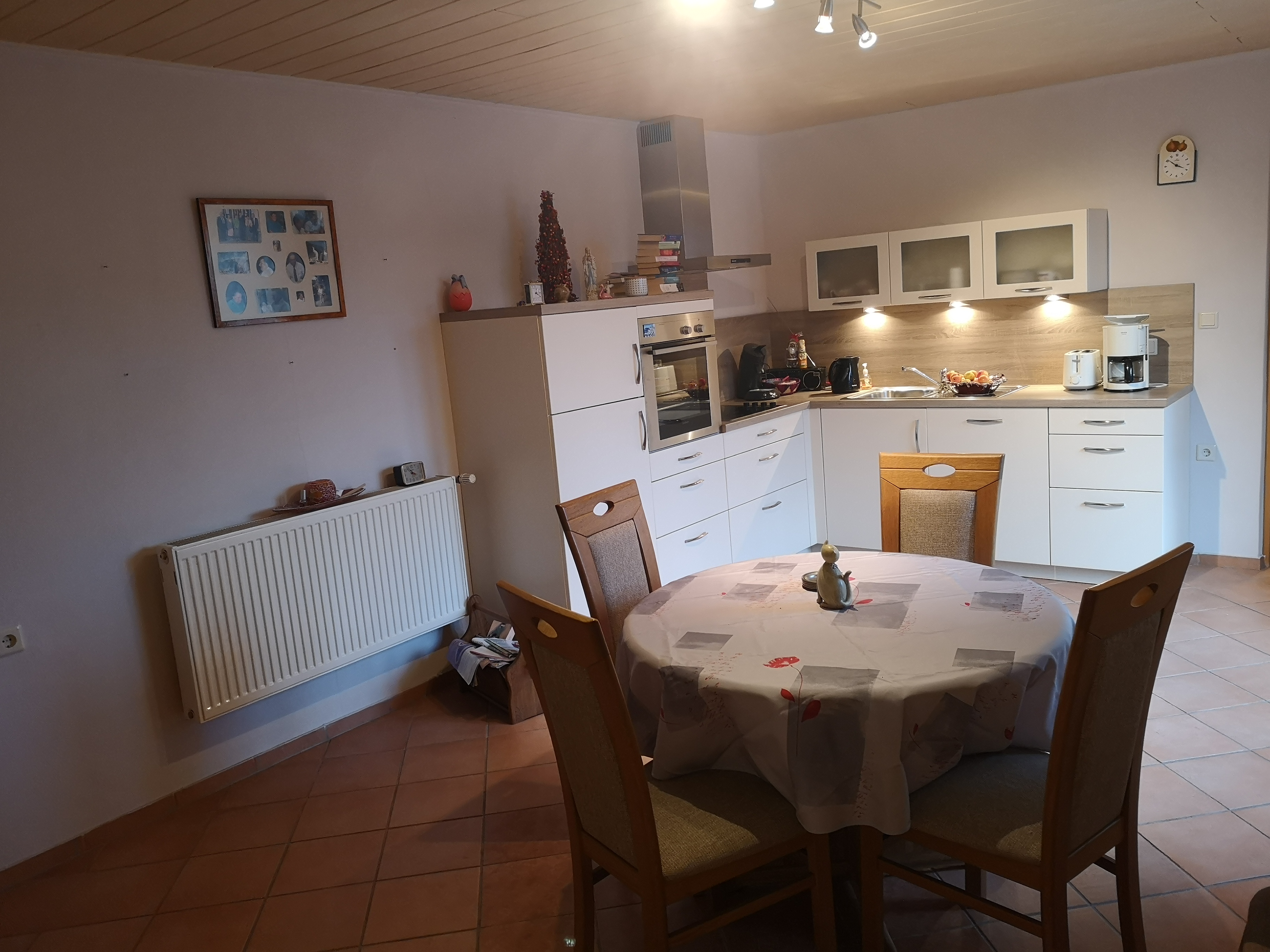 Monteurwohnung - PLZ 54675 (Deutschland) - Wohnküche mit Essbereich - Fam. Thiex