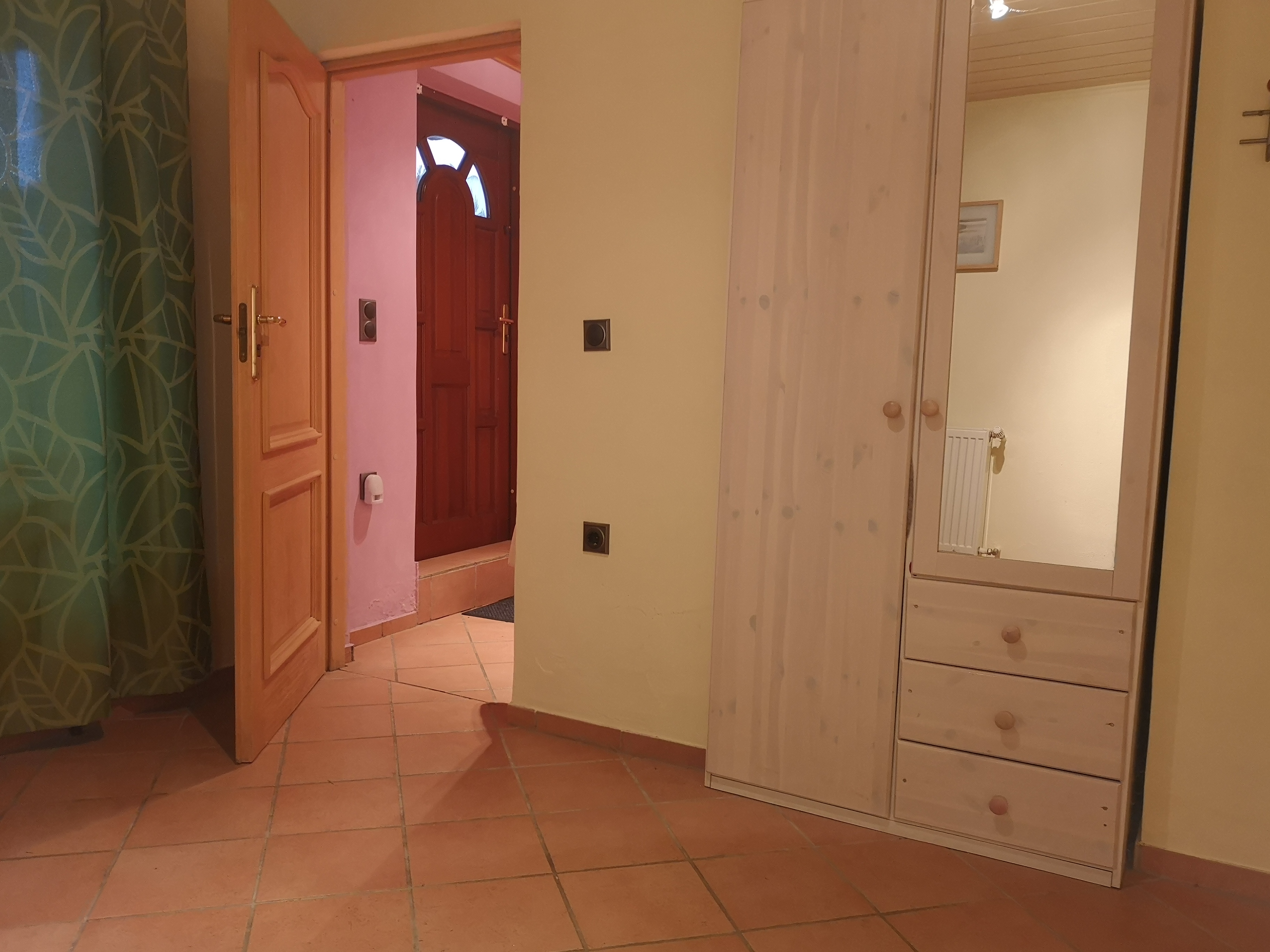 Monteurwohnung - PLZ 54675 (Deutschland) - Schlafzimmer mit 2 Einzelbetten - Fam. Thiex